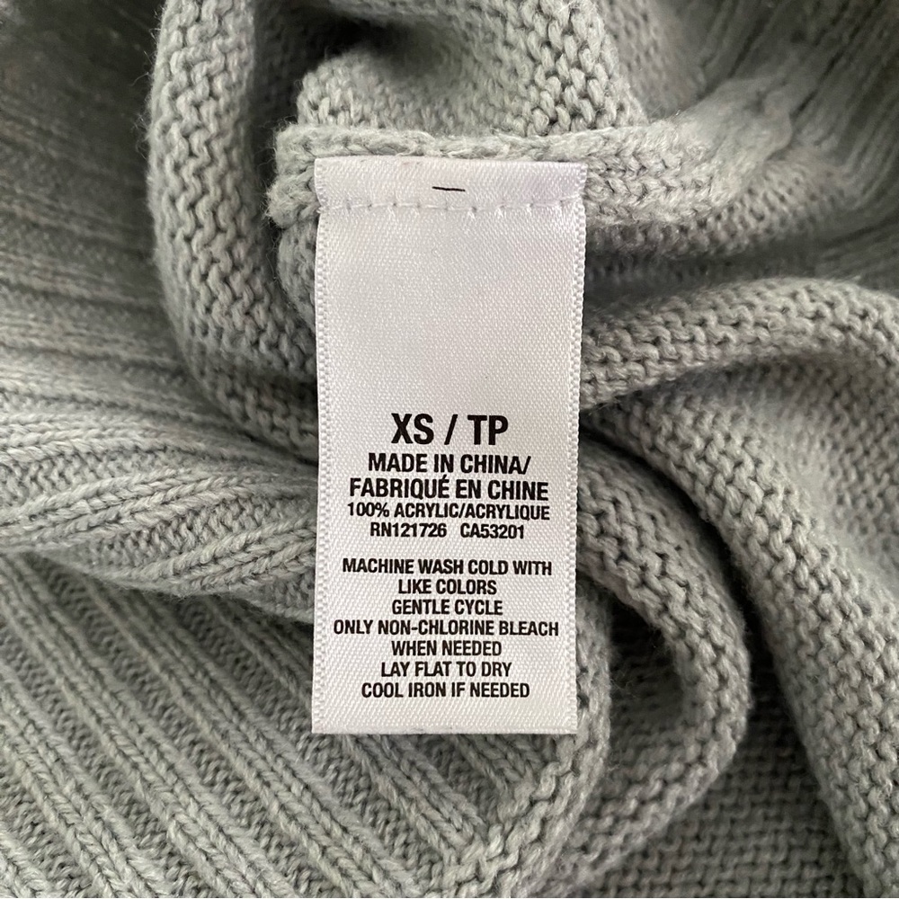 V-Neck Sweater - Picture 9 of 10